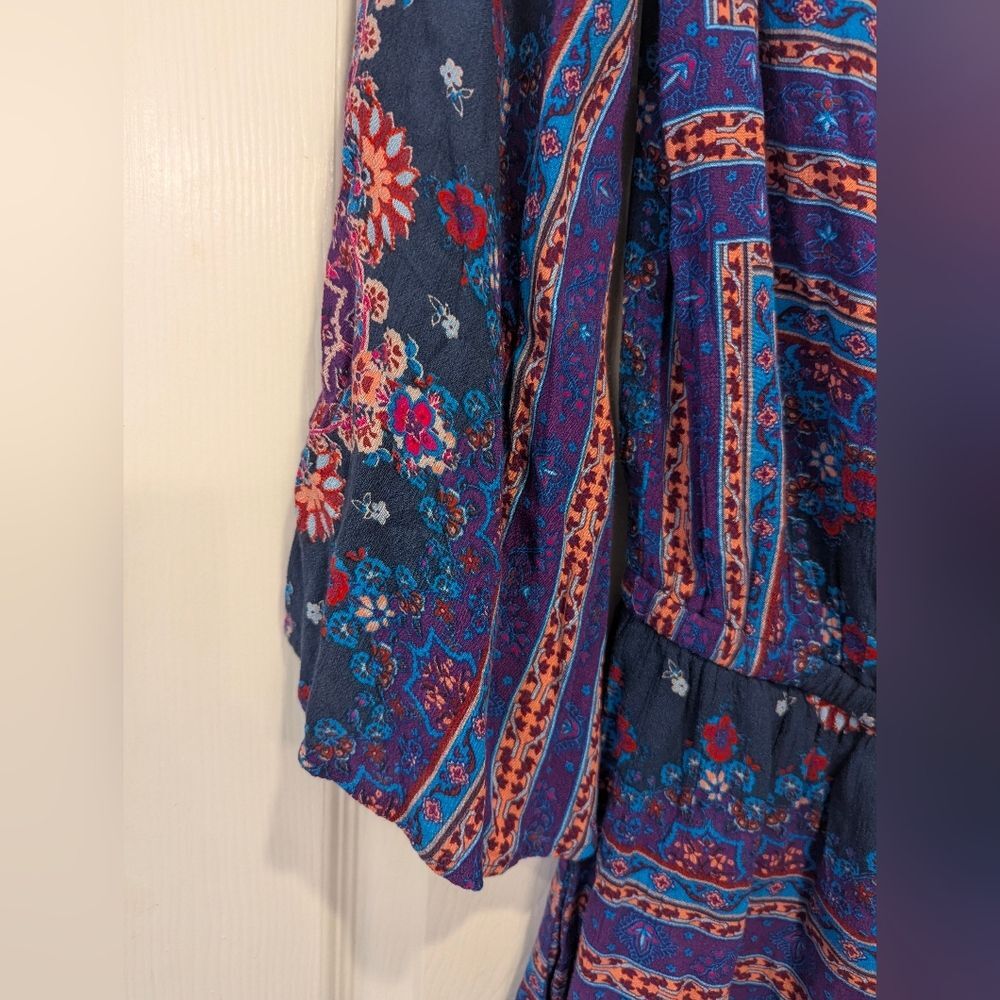 American Eagle Purple Wrap Boho Shorts Floral Romper Dress Sz S Witchy Whimsigot - Picture 3 of 9